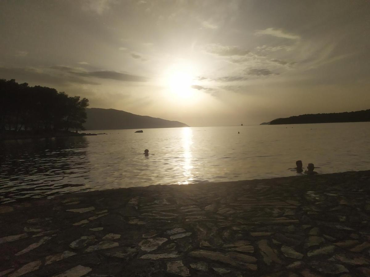 Guesthouse Wish Stari Grad  Eksteriør bilde