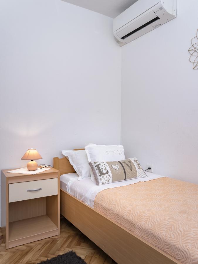 Guesthouse Wish Stari Grad  Eksteriør bilde