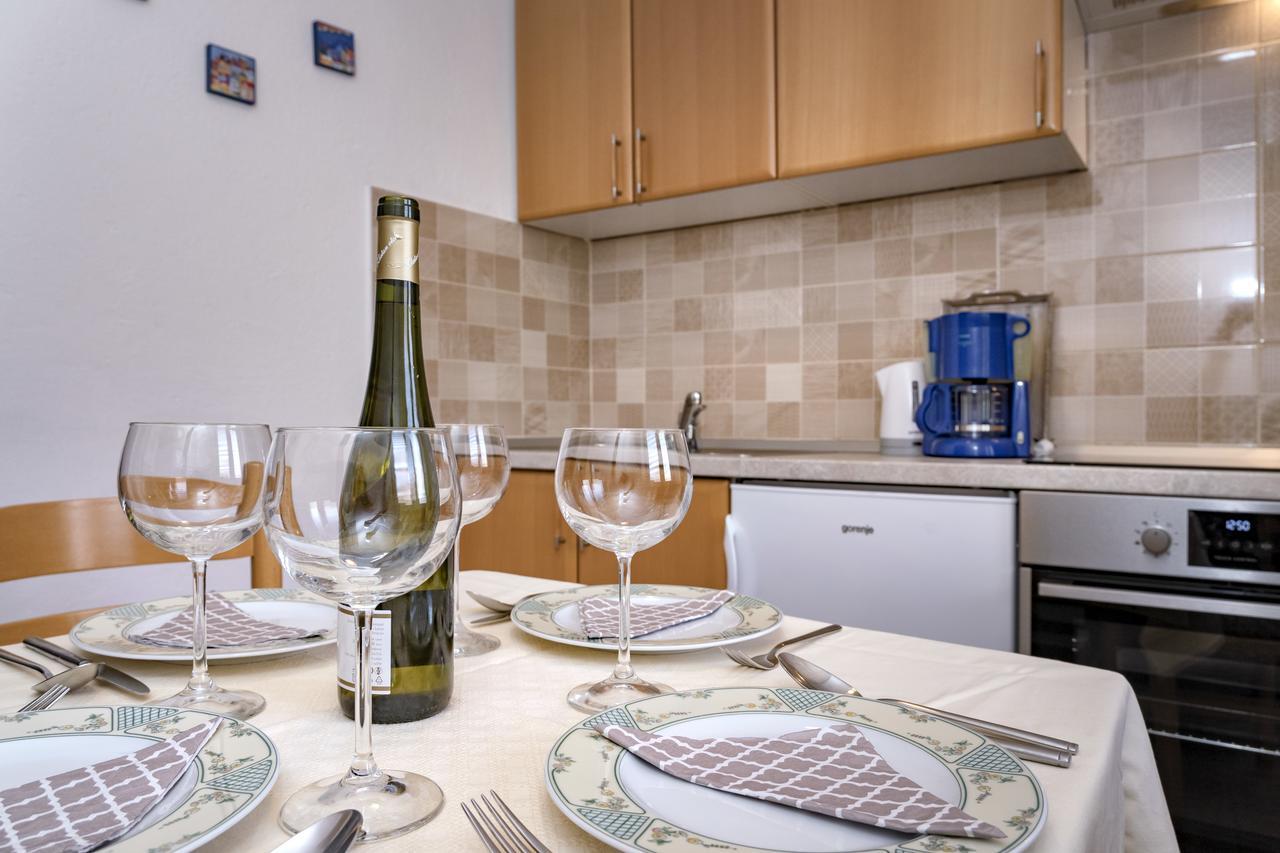 Guesthouse Wish Stari Grad  Eksteriør bilde