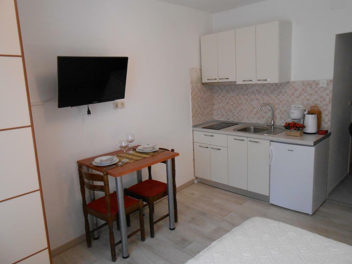 Guesthouse Wish Stari Grad  Eksteriør bilde