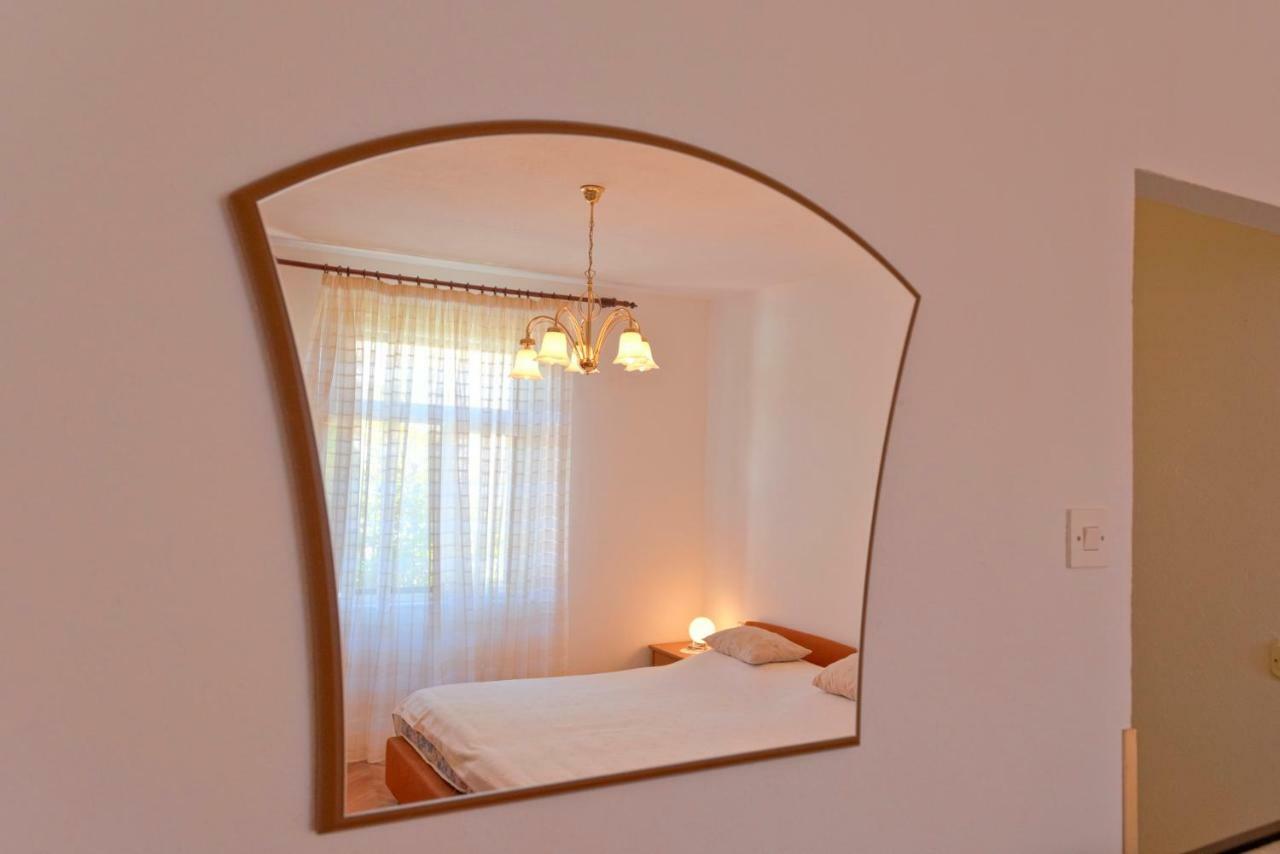 Guesthouse Wish Stari Grad  Eksteriør bilde