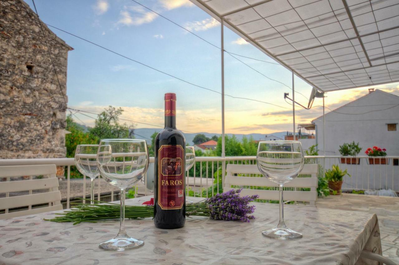 Guesthouse Wish Stari Grad  Eksteriør bilde