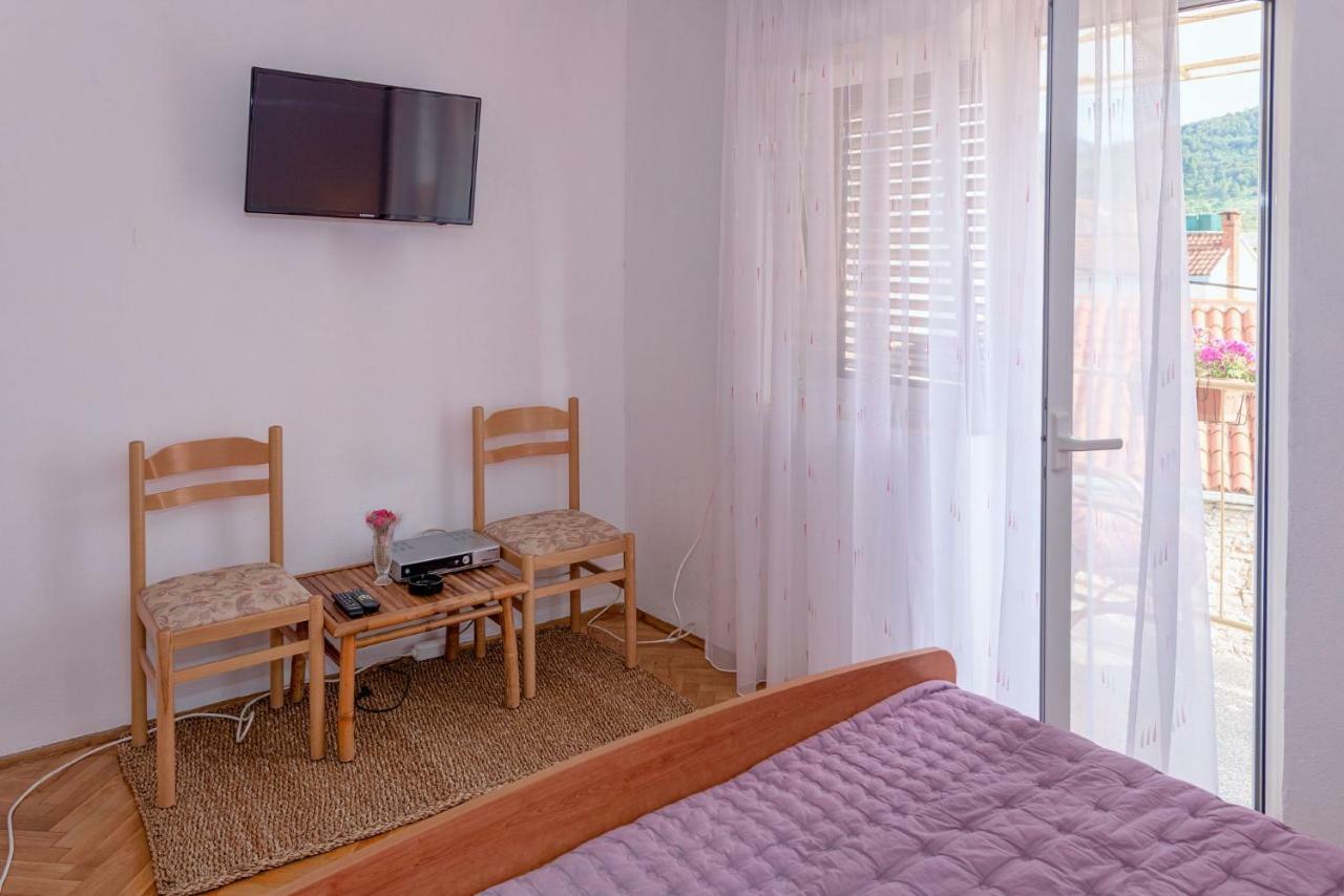 Guesthouse Wish Stari Grad  Eksteriør bilde