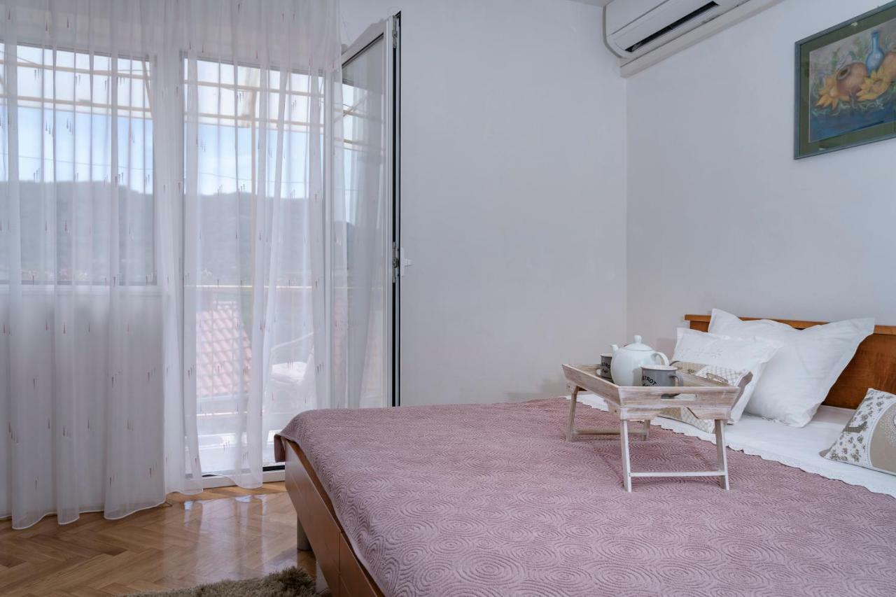 Guesthouse Wish Stari Grad  Eksteriør bilde